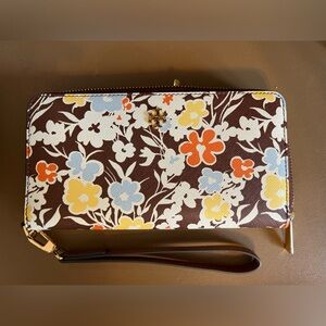 TORY BURCH EMERSON WRISTLET / WALLET ZIP CONTINENTAL NWT